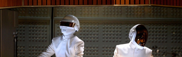 Электронный дуэт Daft Punk завершает свою деятельность