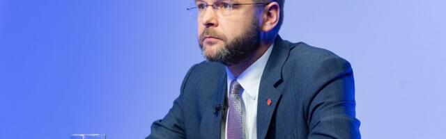 Вопрос читателя RusDelfi — Осиновскому: ваш отец участвует в тендерах и делает трамваи. Это ли не коррупция?