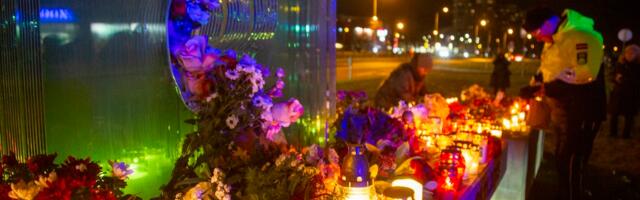 54 погибших: В Риге почтили память жертв рухнувшего супермаркета Maxima