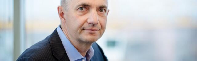 Касса по безработице сокращает каждого третьего руководителя