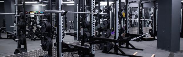 ВИДЕО | „Самого сильного человека в мире“ обвиняют в угрозе здоровью сына