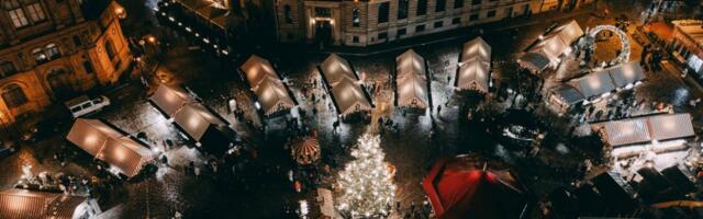 На Домской площади открывается рождественский базарчик