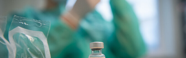 В Эстонии вакцинировали более 100 000 человек