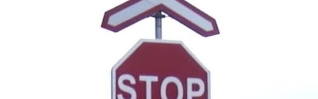 В Тартумаа автомобиль врезался в поезд