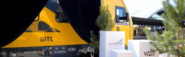 Pasažieru elektrovilcieni nosaukti arī vārdos «Paparde», «Ozols», «Spāre» un «Stirna»