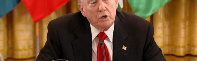 Трамп заявил, что немного разочарован Владимиром Зеленским