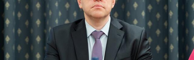 Таллинн повышает минимальную зарплату квалифицированных работников сферы образования