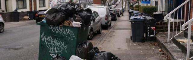 В Бирмингеме уже больше месяца бастуют уборщики мусора