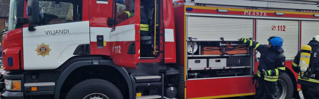 Сводка спасателей: одного мужчину сняли с подъемника, другого вытащили из воды