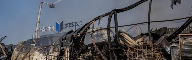 Владелец сгоревшего центра по переработке мусора должен возместить крупный ущерб. «Как в таких условиях вообще можно работать?»