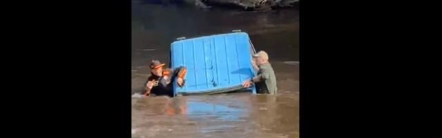 ВИДЕО | Внедорожник утонул в реке, Департамент окружающей среды начал производство 