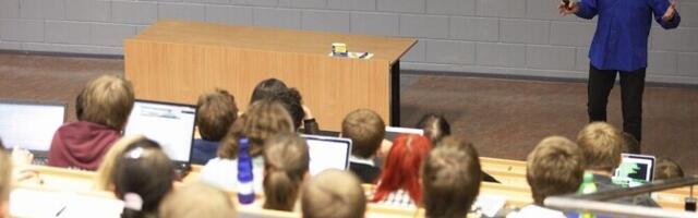 Минобр хочет увеличить число молодежи с высшим образованием с помощью показателя эффективности