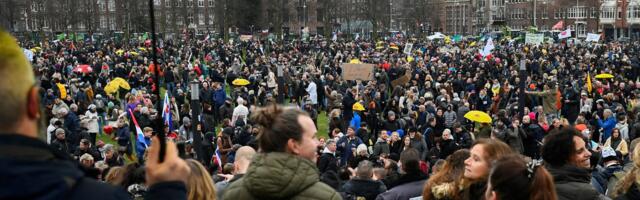 В Амстердаме прошла акция протеста против коронавирусных ограничений