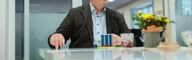 Агур: переходные школы надо хотя бы на время передать под государственное управление