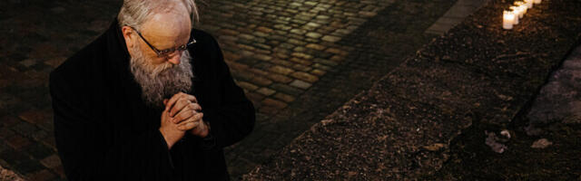 ФОТО: в понедельник в Таллинне почтили память жертв мартовских бомбардировок