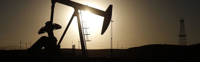 Мировые цены на нефть вновь начали расти