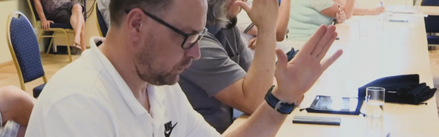 В Йыхви снова инициировали вотум недоверия руководству волости