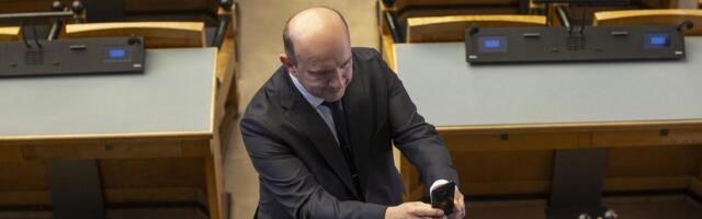 Комиссия Рийгикогу бьет тревогу: система управления Минобороны дала сбой