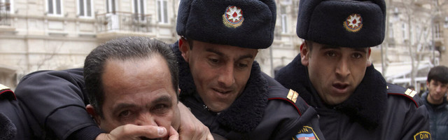 Выезжают, избивают, похищают. Азербайджанских оппозиционеров преследуют даже в эмиграции