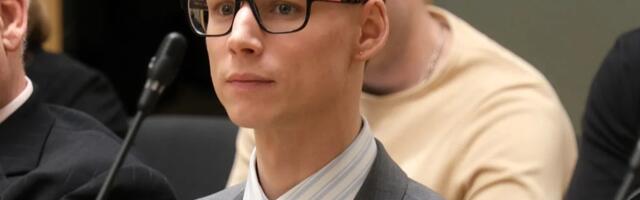 Денис Ларченко приостанавливает членство в совете Нарвской больницы