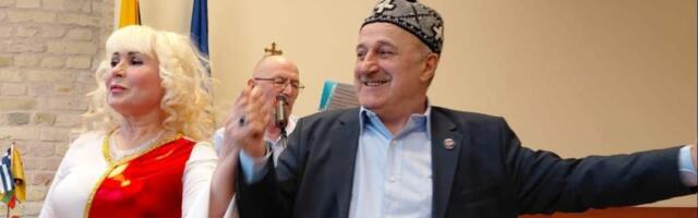 Праздник в греческих цветах