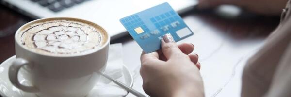 Растут объемы безналичных платежей