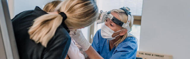 Ушная боль у детей часто поддается лечению домашними средствами