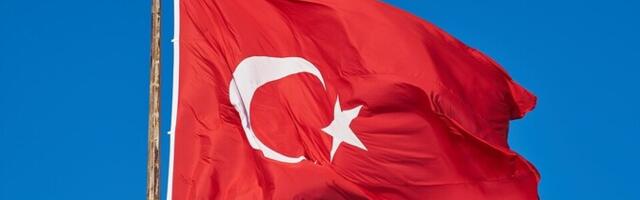 Экс-мэру Стамбула дали почти два года за "угрозы" прокурору