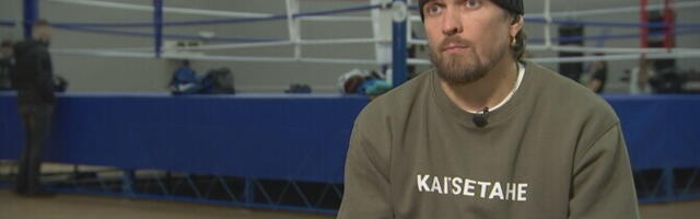 Украинский боксер Александр Усик посетил Таллинн