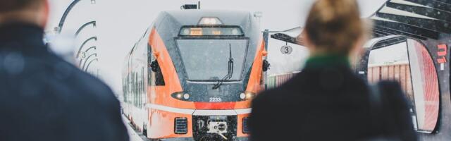 Снова проблемы: технические неполадки вынудили пассажиров первого класса ехать из Таллинна в Тарту стоя