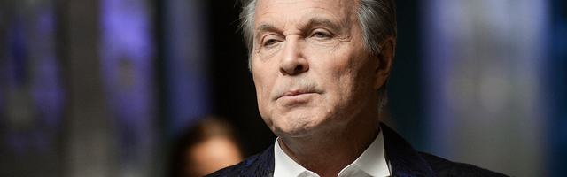 Заразившийся коронавирусом певец Лев Лещенко пошел на поправку