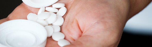 Инициирован законопроект, позволяющий медработникам назначать себе рецептурные лекарства