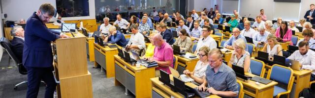 ПРЯМО СЕЙЧАС | Новое горсобрание Таллинна собралось на первое заседание