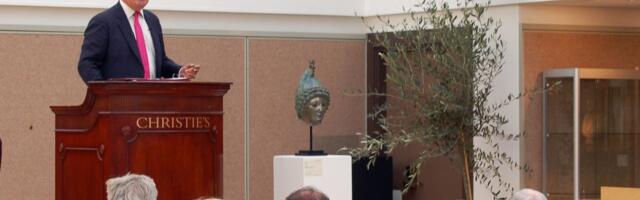 Правда ли, что во Франции анонсировали аукцион, на котором продадут реликвии из Киево-Печерской лавры?