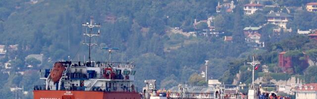 Еще один российский танкер подвергся атаке в Черном море