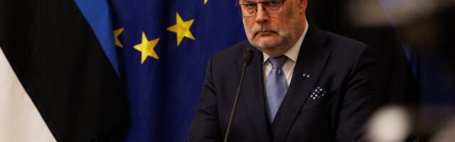 Президент Алар Карис провозгласил после доработки отвергнутые ранее законы о военной службе и трудовом договоре