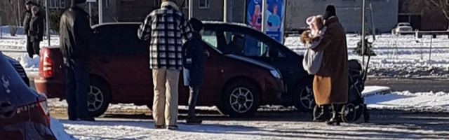 Лишенный прав нарвитянин, сбивший коляску с ребенком, пойман за вождение без прав