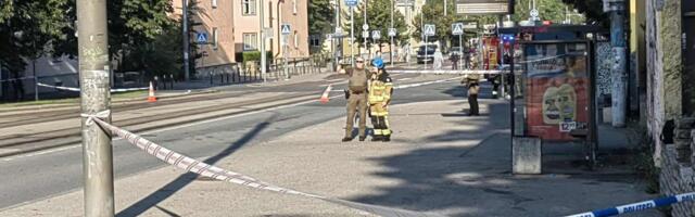 В Ласнамяэ полиция и спасатели оцепили остановку и перекрыли движение. Что случилось? 