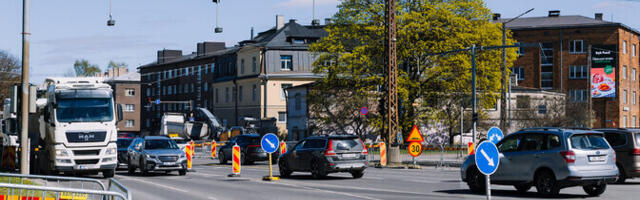 На перекрестке у таллиннского ипподрома перекрыли полосы движения в сторону центра