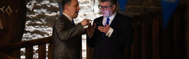 ФОТО: партии ждут результатов выборов