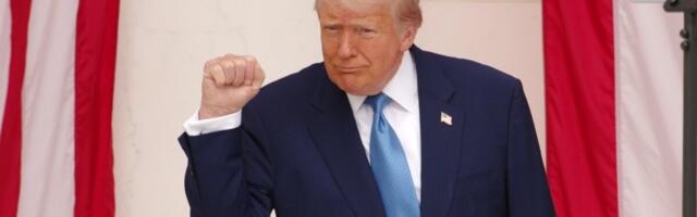 Трамп пригрозил уничтожить все электростанции и нефтяные скважины в Иране