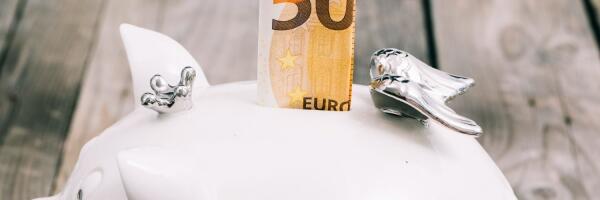 О чем пишет пресса: возможности самостоятельно накопить на пенсию,  медики насчитали больше жителей, чем ЦСУ