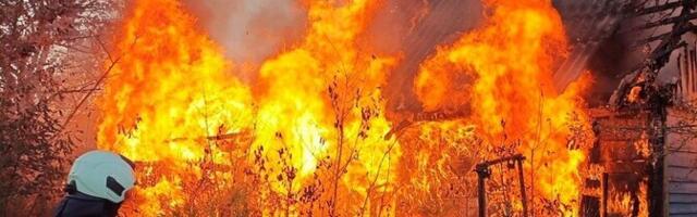 В Нарве дважды за день горела дача: хозяин спасся, но оказался в больнице