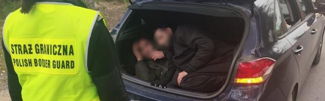 ФОТО | Граждане Латвии и Польши попались на перевозке группы нелегалов