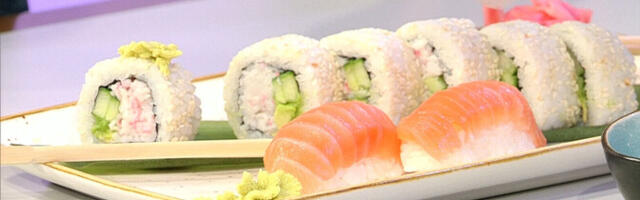 Эксперт рассказал о рисках употребления сырой рыбы, мясных тартаров и сушеных закусок