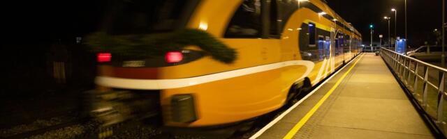 В Ида-Вирумаа поезд столкнулся с квадроциклом. Никто не пострадал