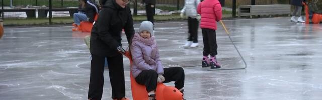 Первые уличные катки в Таллинне открылись раньше обычного