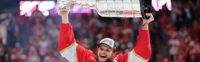 „Хочешь кофейку из кубка?“ Баркoв использовал Кубок Стэнли как кружку и будил соседей в 5 утра