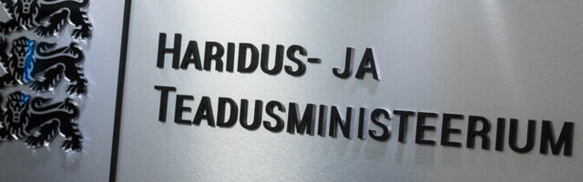 Школы ищут способы разобраться с неразберихой, устроенной Министерством образования
