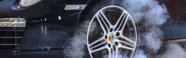 Советы специалиста: почему регулярная мойка автомобилей важна в условиях климата Эстонии?
